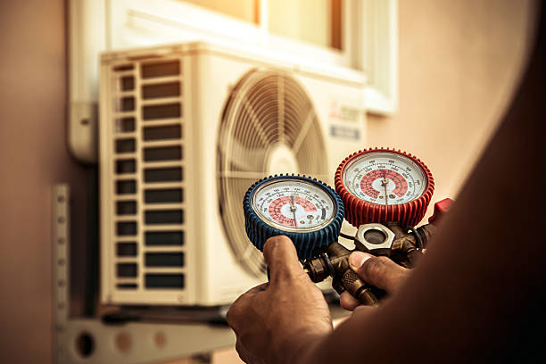 Professional Ductwork Repair technician working in Walnut, IL